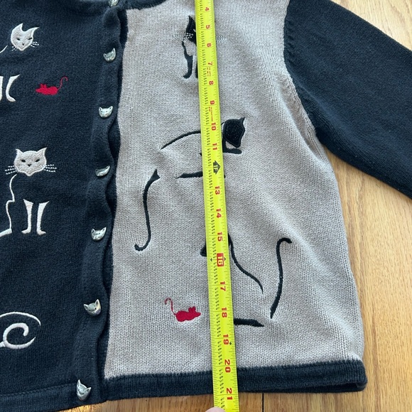 Christopher & Banks Embroidered Cats Womens Cardigan Sweater Cat Buttons Large - Picture 5 of 7